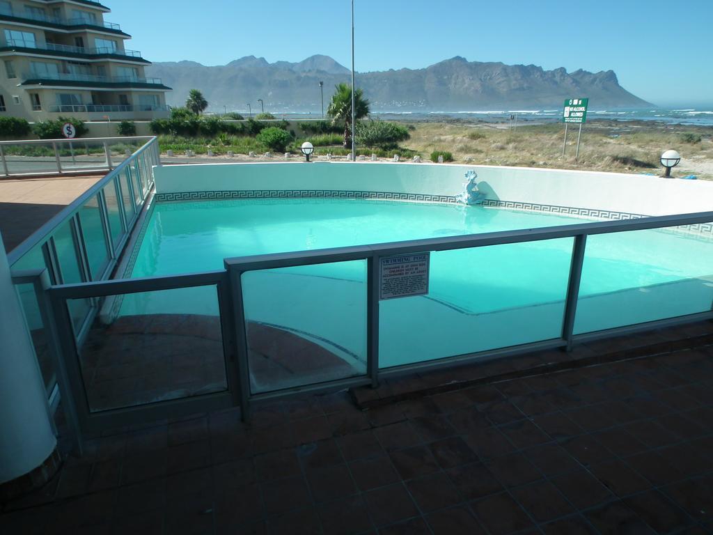 Groenewald Seaview Units Apartment Strand Exterior photo